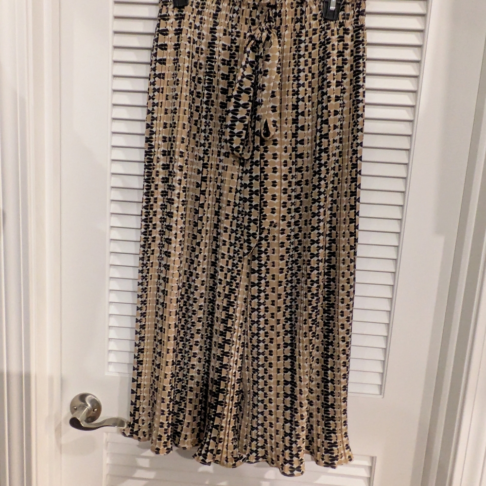 Alice Blue Black and Tan Patterned Maxi Skirt/Pants Size Medium